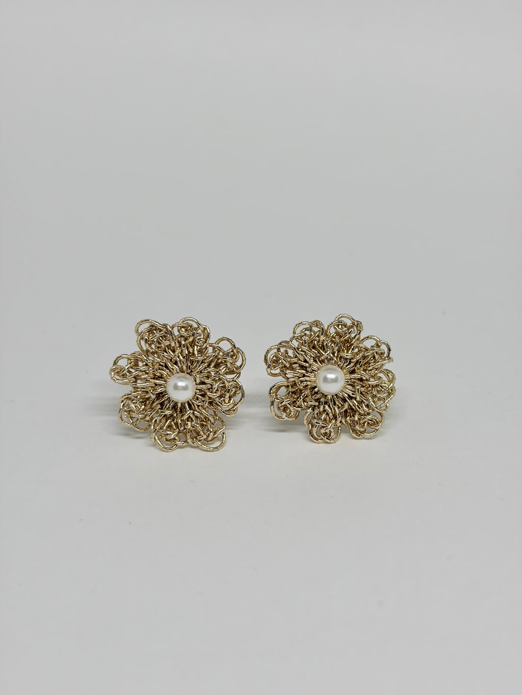 Daisy Studs