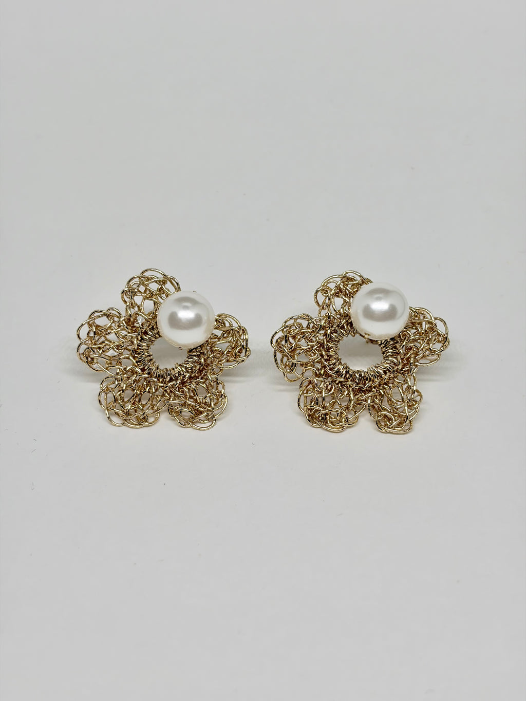 Grande Flower Studs