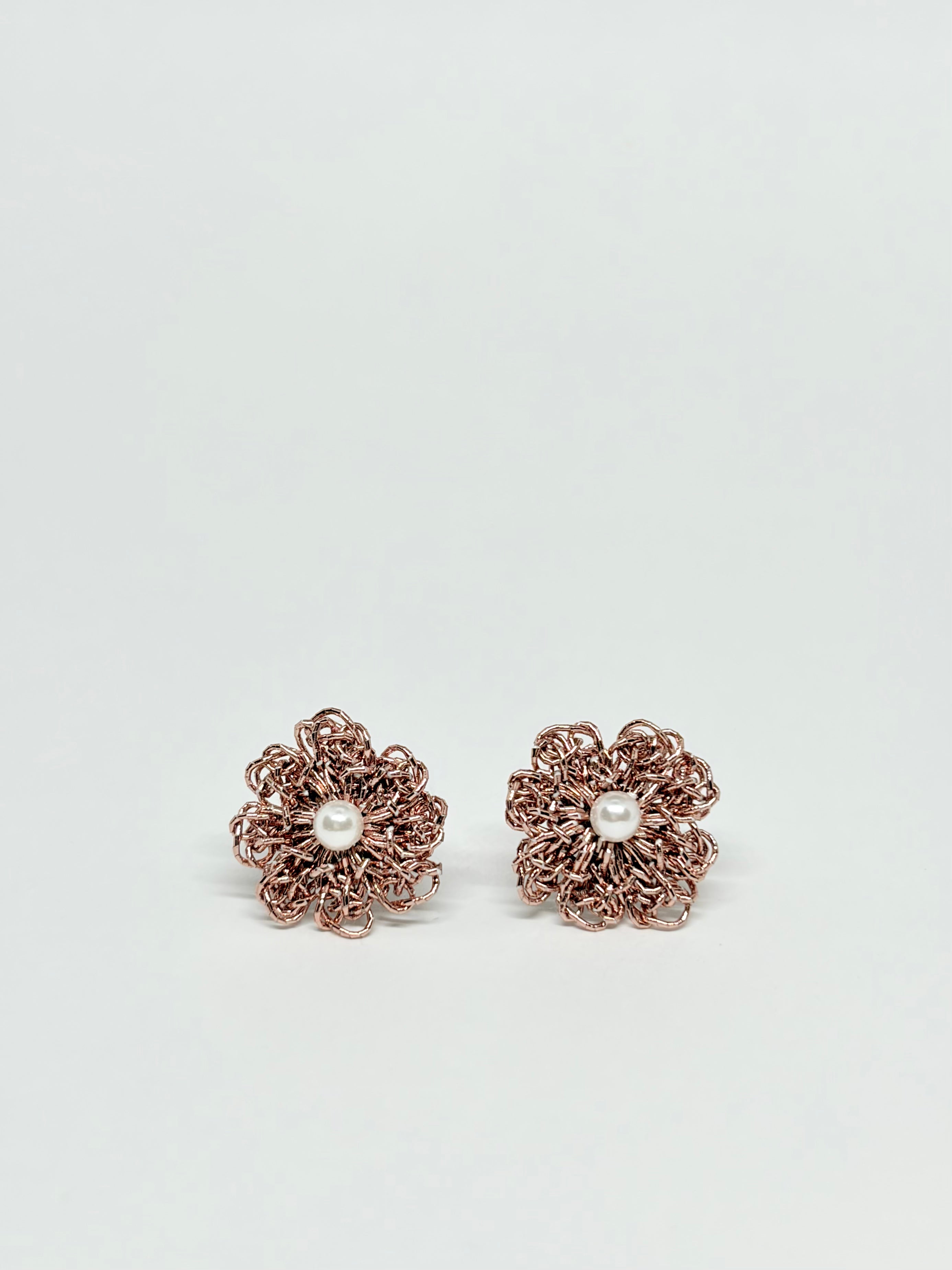 Daisy Studs