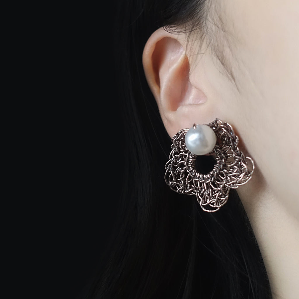 Grande Flower Studs