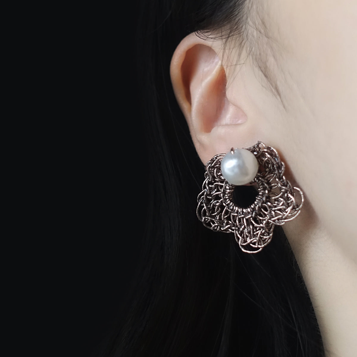 Grande Flower Studs